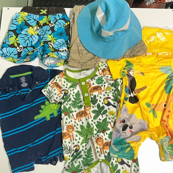 Baby boy summer bundle matching sets and summer hats - Picture 1 of 10